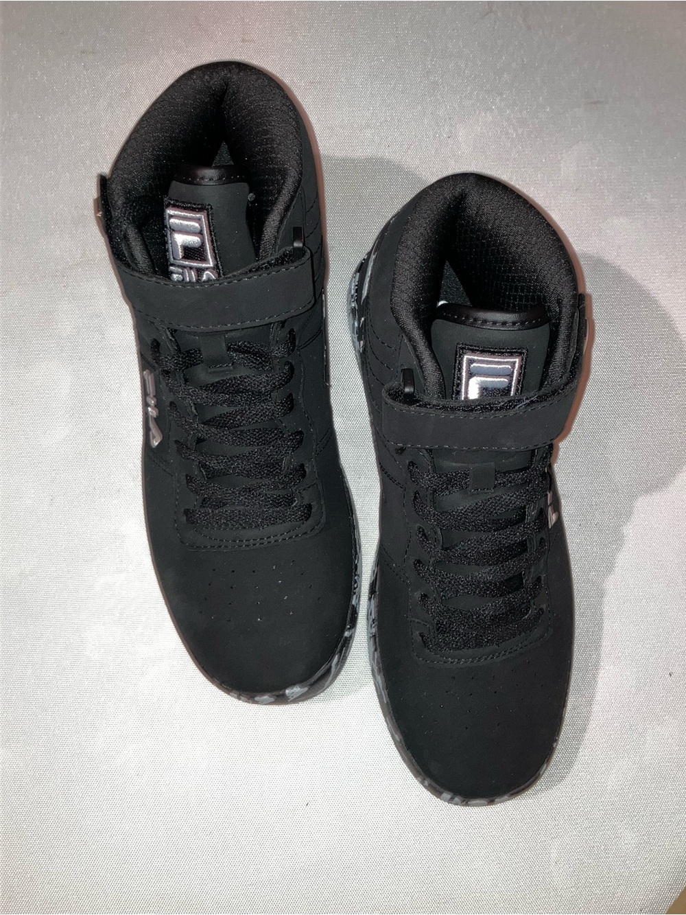 New without Tags Fila Vulc 13 Marble high-top sneaker women size 7 Black/White - Picture 9 of 12